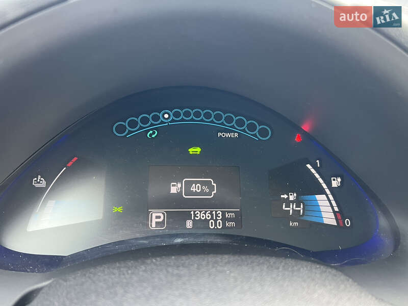 Хэтчбек Nissan Leaf 2014 в Харькове