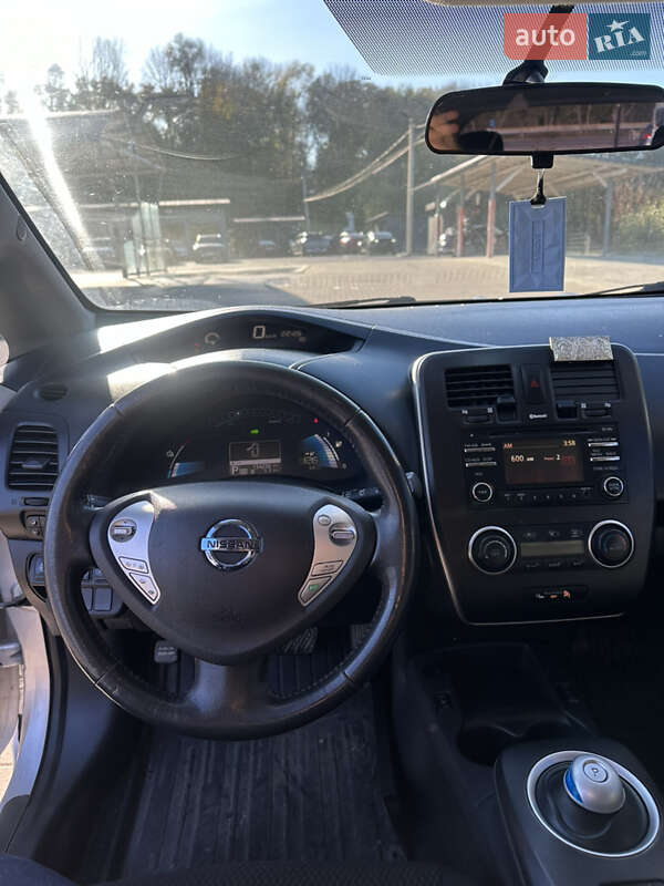 Хетчбек Nissan Leaf 2015 в Чернівцях фото 8 Хетчбек Nissan Leaf 2015 в Чернівцях