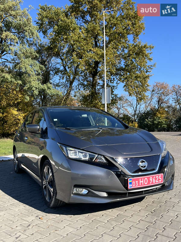 Хетчбек Nissan Leaf 2018 в Луцьку