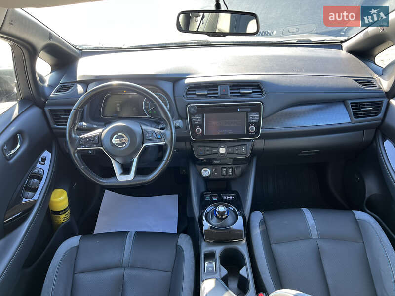 Хетчбек Nissan Leaf 2018 в Луцьку