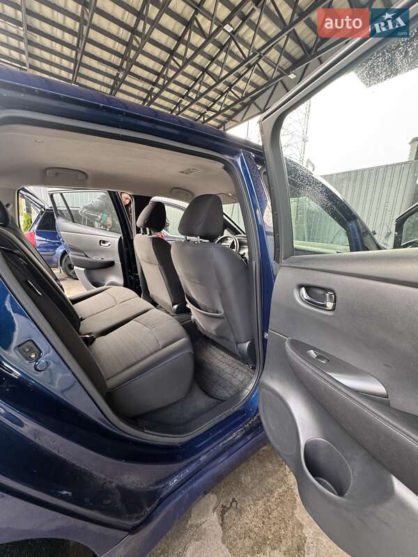 Хэтчбек Nissan Leaf 2020 в Киеве