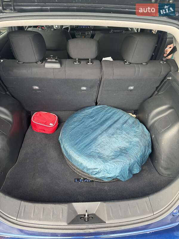 Хэтчбек Nissan Leaf 2020 в Киеве