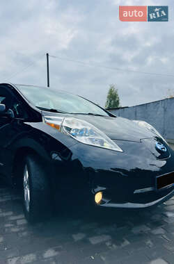 Хэтчбек Nissan Leaf 2015 в Луцке