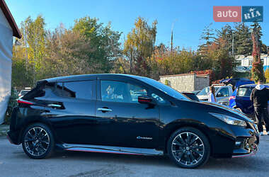 Хэтчбек Nissan Leaf 2018 в 