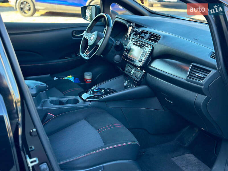 Хетчбек Nissan Leaf 2018 в Вінниці