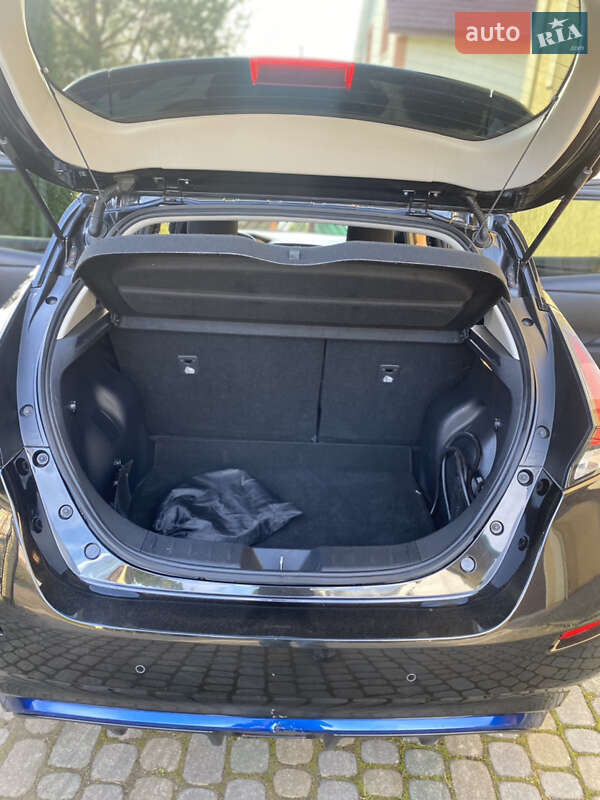 Хетчбек Nissan Leaf 2018 в Дрогобичі