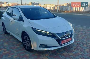 Хэтчбек Nissan Leaf 2019 в Сергеевке