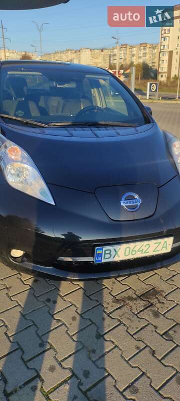 Хетчбек Nissan Leaf 2016 в Хмельницькому