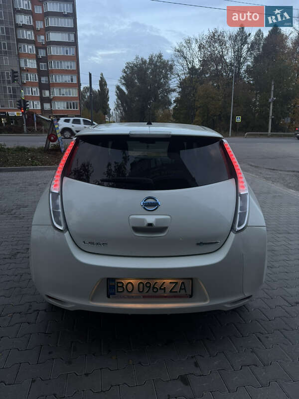Хетчбек Nissan Leaf 2016 в Тернополі