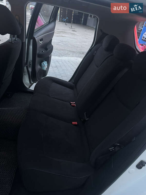 Хетчбек Nissan Leaf 2016 в Тернополі