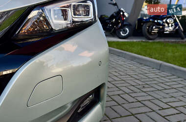 Хэтчбек Nissan Leaf 2018 в 