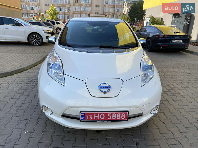 Хэтчбек Nissan Leaf 2014 в Черновцах
