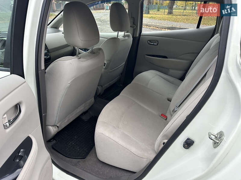 Хетчбек Nissan Leaf 2012 в Вінниці