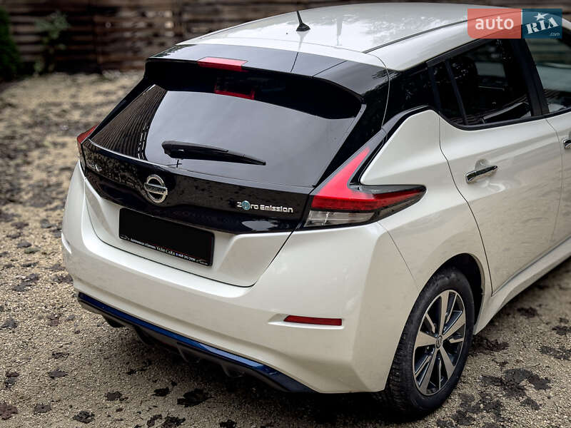 Хетчбек Nissan Leaf 2021 в Бродах