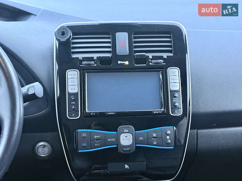 Хэтчбек Nissan Leaf 2014 в Луцке