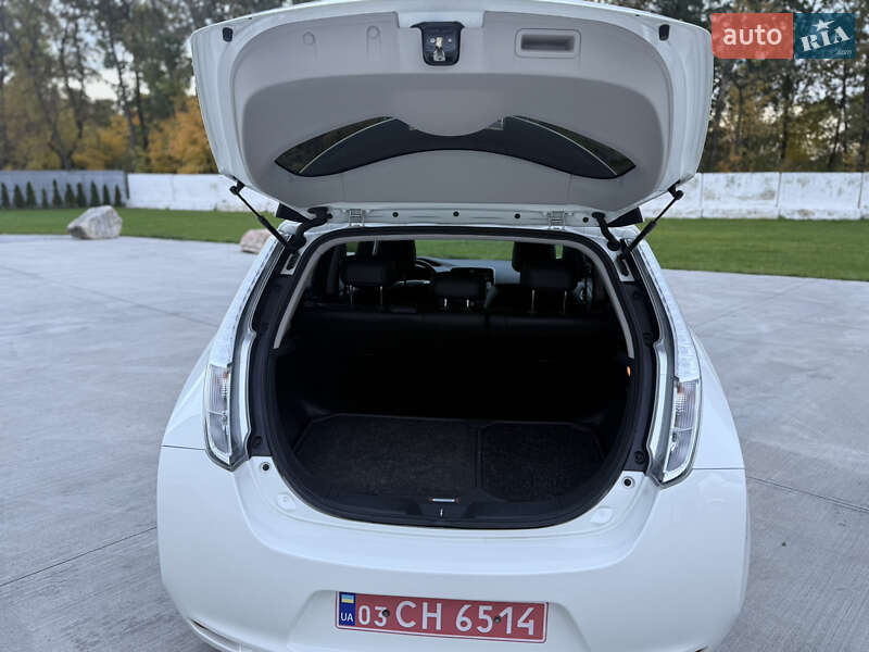 Хэтчбек Nissan Leaf 2014 в Луцке