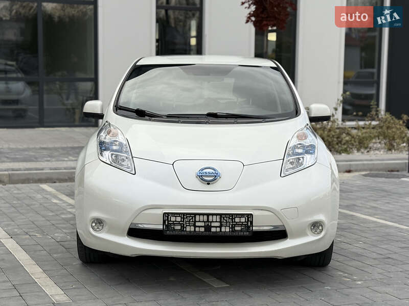 Хэтчбек Nissan Leaf 2014 в Городке фото 2 Хэтчбек Nissan Leaf 2014 в Городке