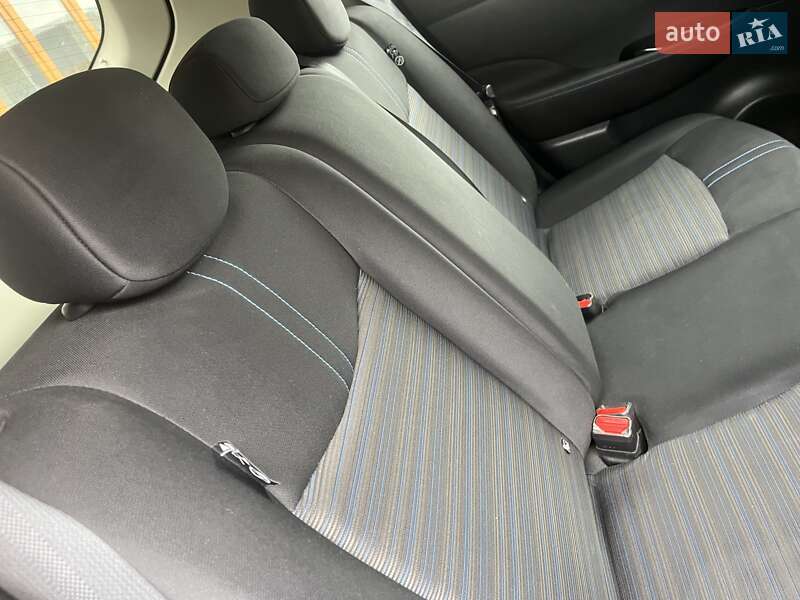 Хэтчбек Nissan Leaf 2018 в Ровно фото 35 Хэтчбек Nissan Leaf 2018 в Ровно