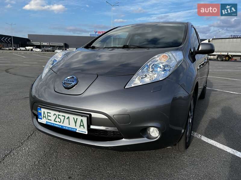 Хэтчбек Nissan Leaf 2014 в Днепре фото 4 Хэтчбек Nissan Leaf 2014 в Днепре