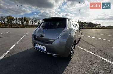 Хэтчбек Nissan Leaf 2014 в Днепре