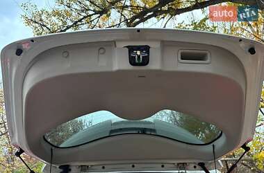 Хэтчбек Nissan Leaf 2013 в Днепре