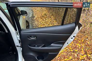 Хэтчбек Nissan Leaf 2013 в Днепре