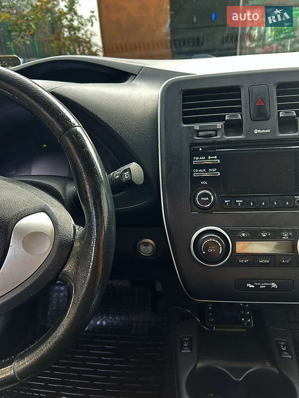 Хэтчбек Nissan Leaf 2013 в Львове фото 9 Хэтчбек Nissan Leaf 2013 в Львове