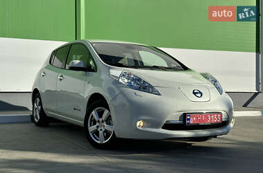 Хетчбек Nissan Leaf 2012 в Олександрії
