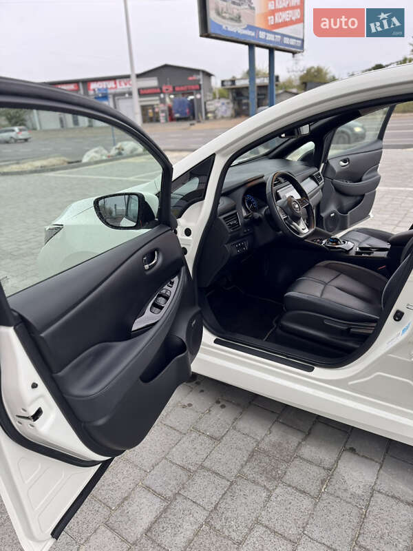 Хетчбек Nissan Leaf 2019 в Івано-Франківську