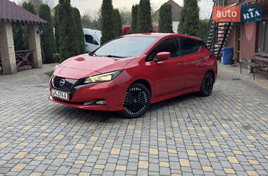 Хэтчбек Nissan Leaf 2023 в Сваляве