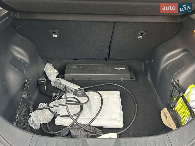 Хэтчбек Nissan Leaf 2020 в Киеве