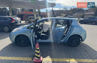 Хетчбек Nissan Leaf 2015 в 