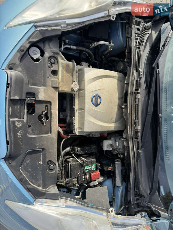 Хэтчбек Nissan Leaf 2015 в Львове фото 30 Хэтчбек Nissan Leaf 2015 в Львове
