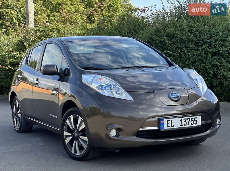 Хэтчбек Nissan Leaf 2016 в Тернополе