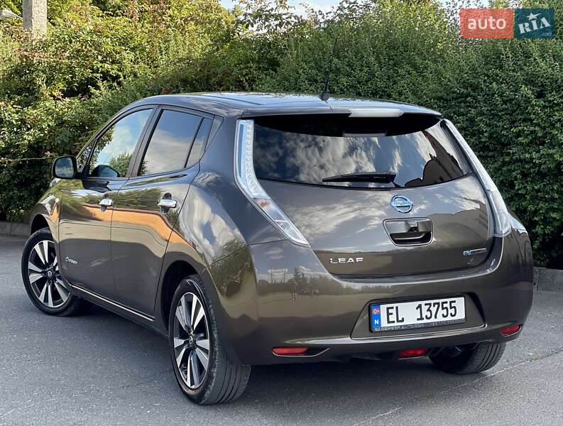 Хэтчбек Nissan Leaf 2016 в Тернополе