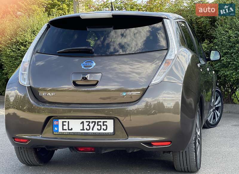 Хэтчбек Nissan Leaf 2016 в Тернополе