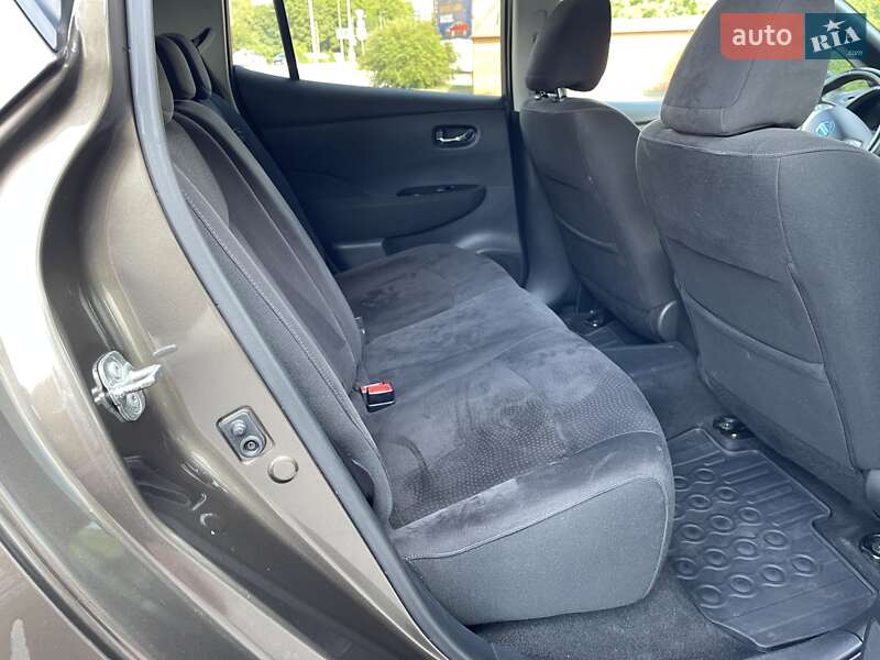Хэтчбек Nissan Leaf 2016 в Тернополе