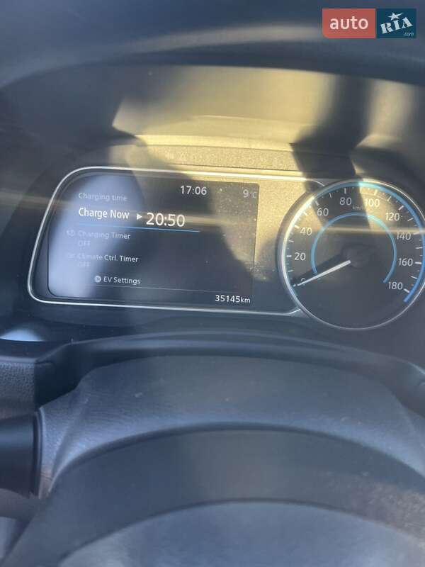 Хэтчбек Nissan Leaf 2019 в Снятине