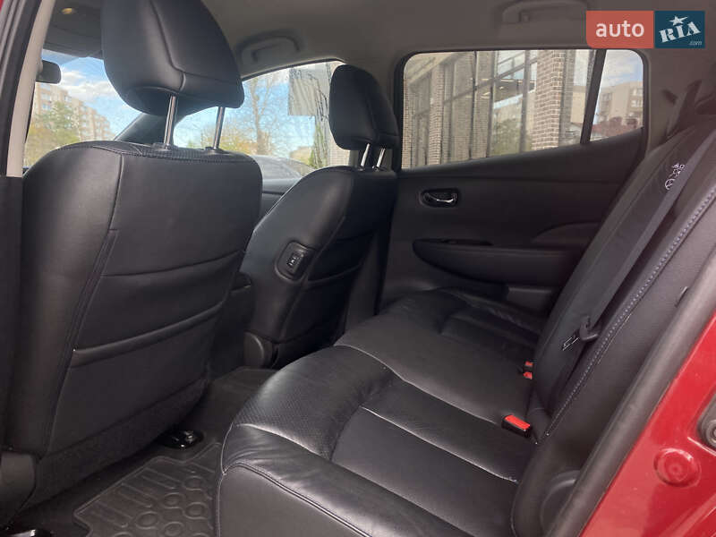 Хэтчбек Nissan Leaf 2014 в Ивано-Франковске