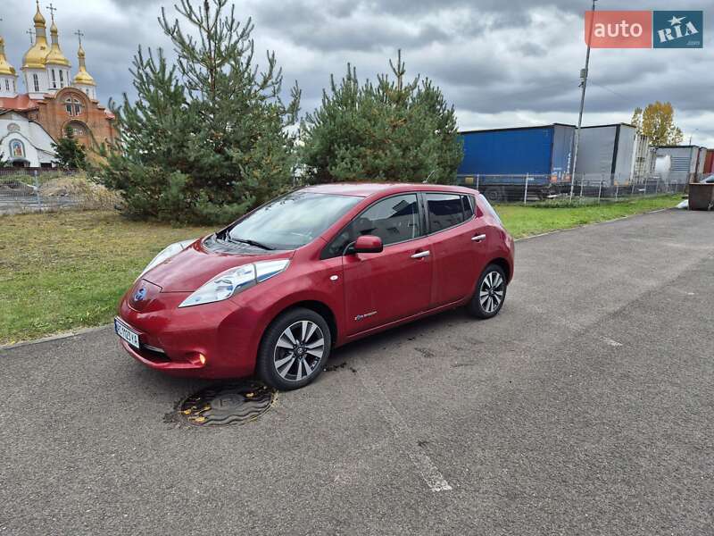 Хэтчбек Nissan Leaf 2014 в Ковеле