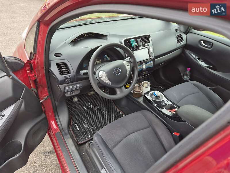 Хэтчбек Nissan Leaf 2014 в Ковеле