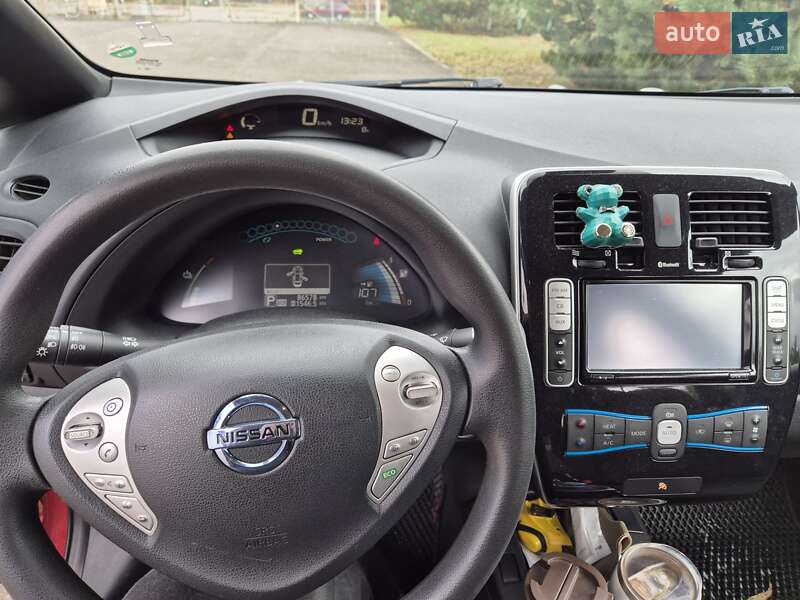 Хэтчбек Nissan Leaf 2014 в Ковеле