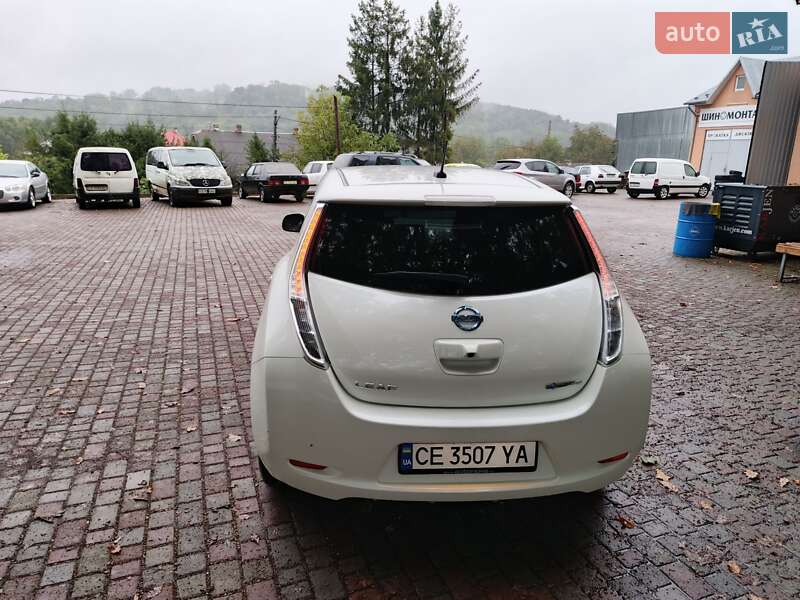 Хетчбек Nissan Leaf 2014 в Чернівцях фото 5 Хетчбек Nissan Leaf 2014 в Чернівцях
