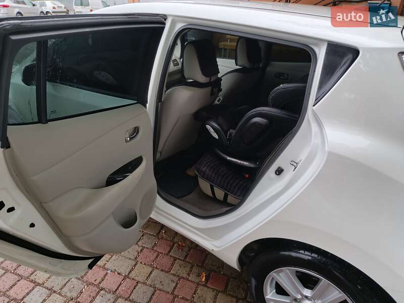Хетчбек Nissan Leaf 2014 в Чернівцях фото 9 Хетчбек Nissan Leaf 2014 в Чернівцях