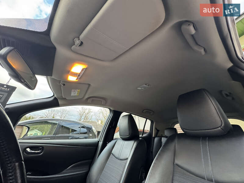 Хетчбек Nissan Leaf 2019 в Тернополі