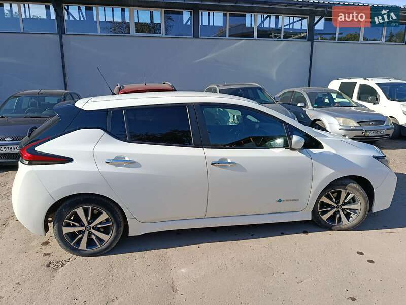 Хетчбек Nissan Leaf 2018 в Львові фото 6 Хетчбек Nissan Leaf 2018 в Львові