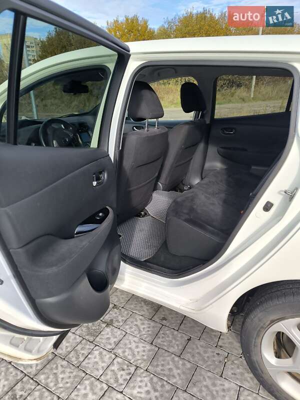 Хэтчбек Nissan Leaf 2016 в Львове фото 11 Хэтчбек Nissan Leaf 2016 в Львове