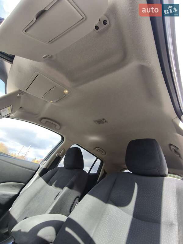 Хэтчбек Nissan Leaf 2014 в Луцке фото 22 Хэтчбек Nissan Leaf 2014 в Луцке