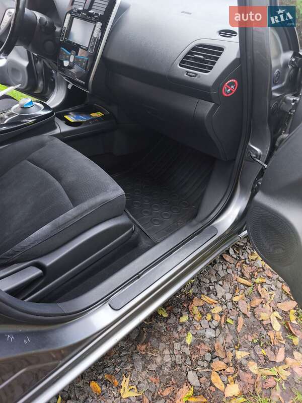 Хэтчбек Nissan Leaf 2014 в Луцке фото 42 Хэтчбек Nissan Leaf 2014 в Луцке