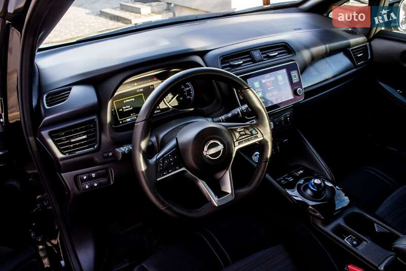 Хетчбек Nissan Leaf 2023 в Львові фото 42 Хетчбек Nissan Leaf 2023 в Львові